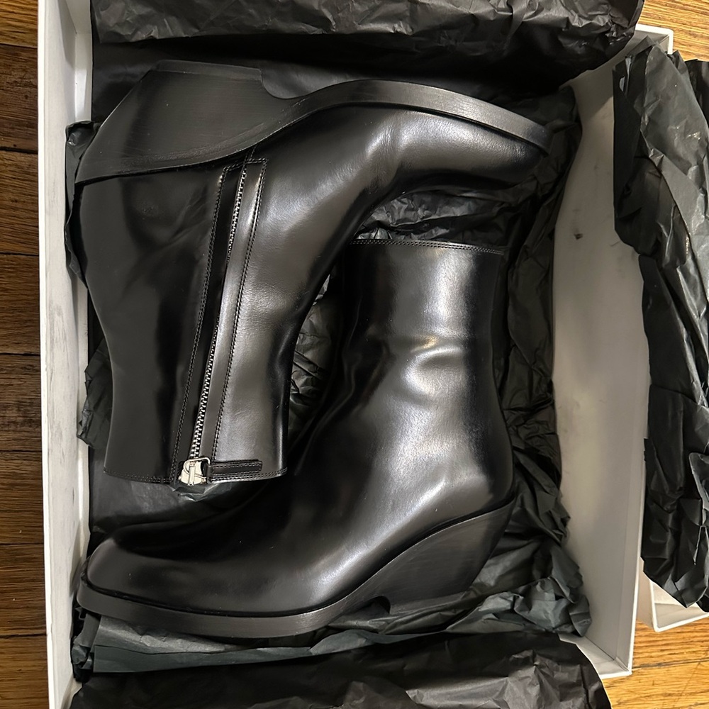 Khaite Hooper Ankle Boots 37.5